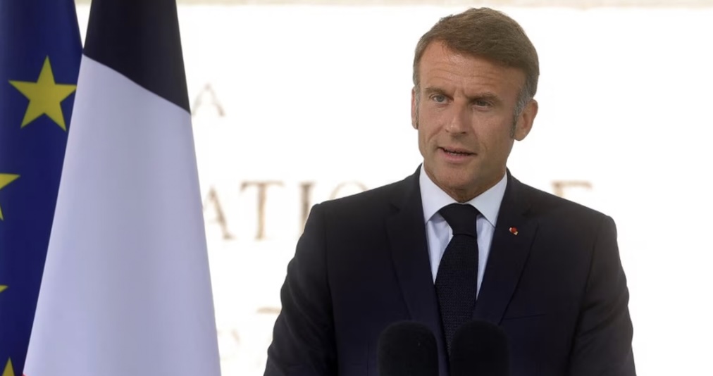 Emmanuel Macron doit reprendre le dossier de la Nouvelle-Calédonie à Manuel Valls. L’édito de Michel Taube
